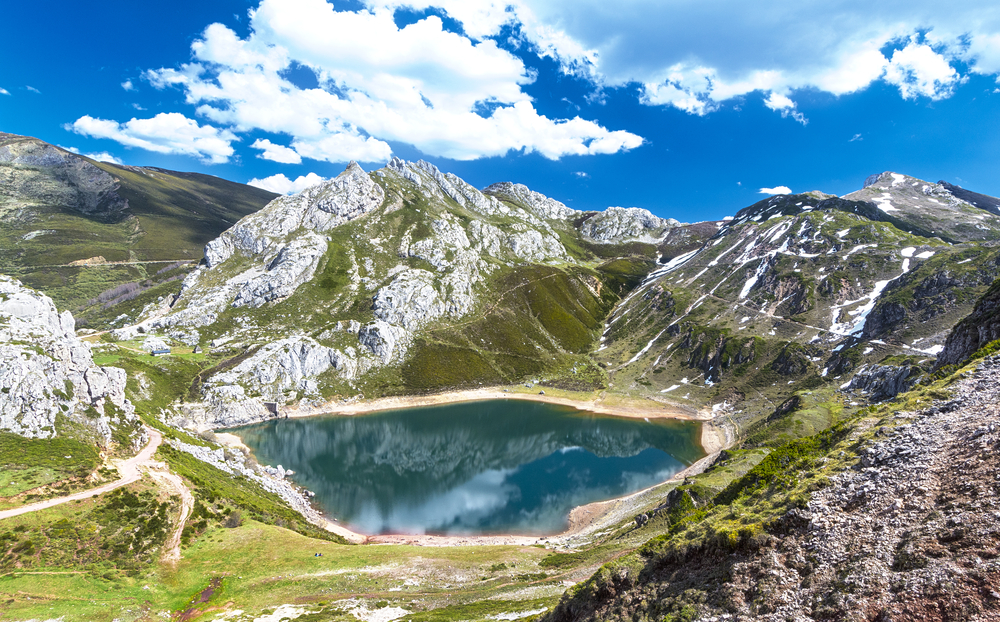 lago somiedo asturias